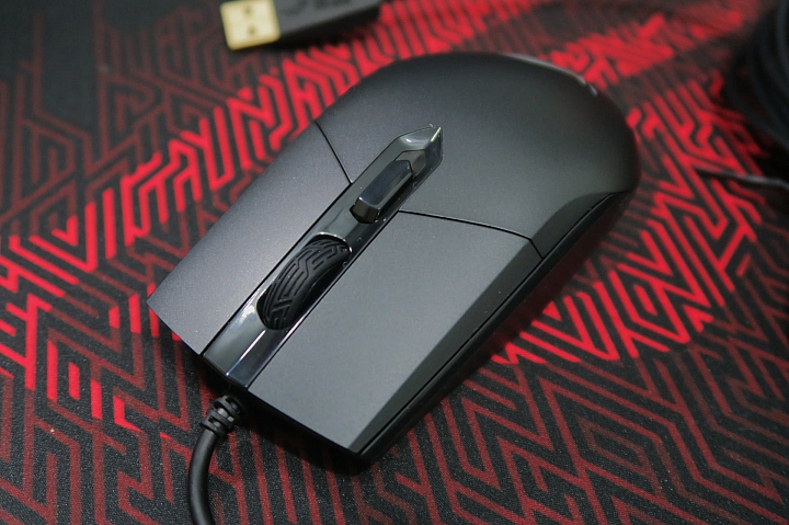 入門好用的ROG Strix Impact使用心得