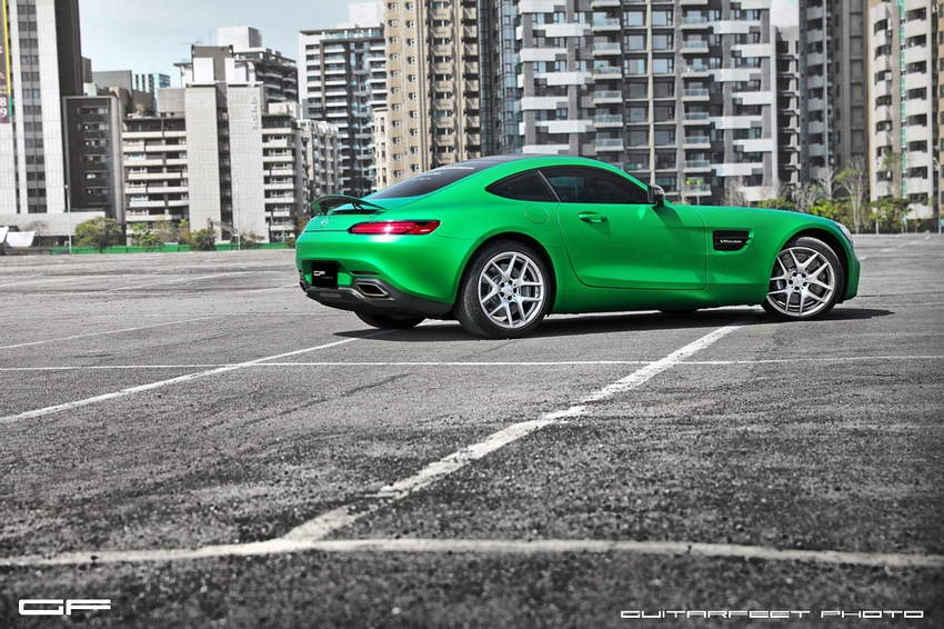 綠色惡魔 - 賓士 AMG GT 消光金屬綠 分享