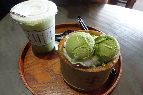 【食記】高雄新興區。三星園民合茶屋~味道濃郁的抹茶冰 但飲品略貴