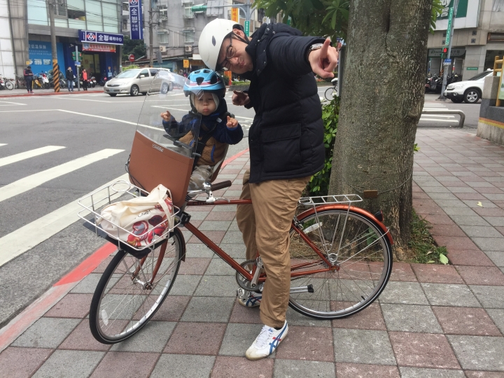 【開箱文】LINUS 美國城市自行車 + Bobike 荷蘭安全座椅