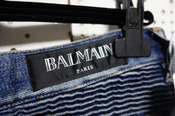 [分享] Balmain 18cm BLUE PAINTED  &  16cm BLACK WASHED DISTRESSED BIKER JEANS