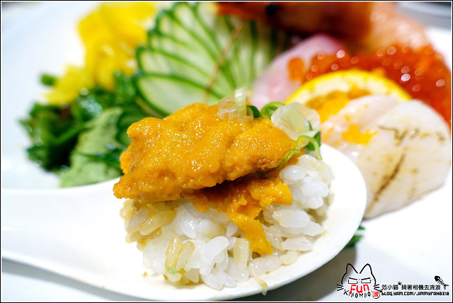 【新竹】魚町丼飯(東大店),CP高平價消費料多食材鮮美又好吃,值得再訪的口袋名單,平日用餐小雀幸天婦羅第二份只要,不點實在對不起自己,錯過你就藍瘦香菇了