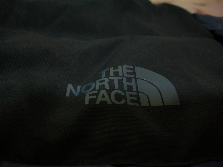 保證真貨~THE NORTH FACE 800FILL 羽絨外套開箱