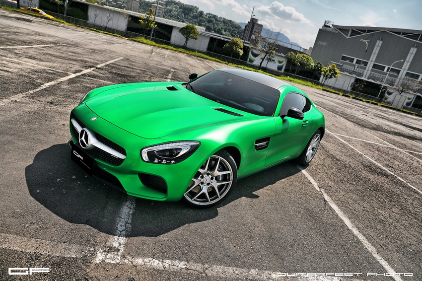 綠色惡魔 - 賓士 AMG GT 消光金屬綠 分享