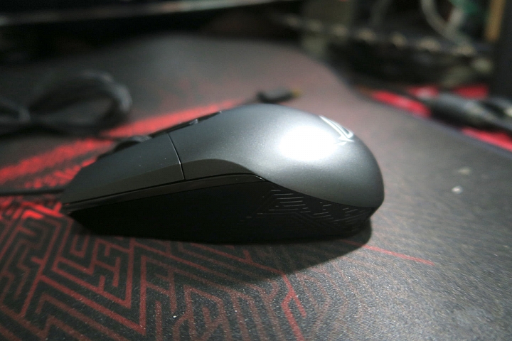 入門好用的ROG Strix Impact使用心得