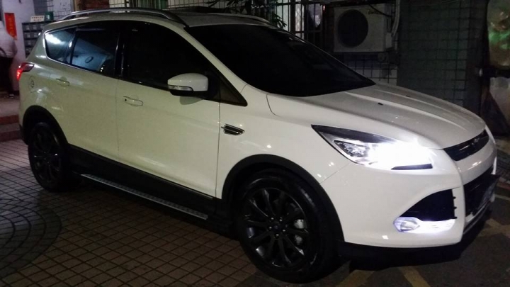 遲來半年的開箱 KUGA CG + 窮人的低調升級歷程 文+圖 有點多