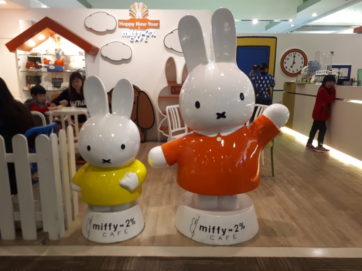 Samsung Galaxy A7(2017)讓你感受旗艦機種的威~顯