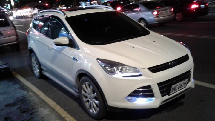 遲來半年的開箱 KUGA CG + 窮人的低調升級歷程 文+圖 有點多