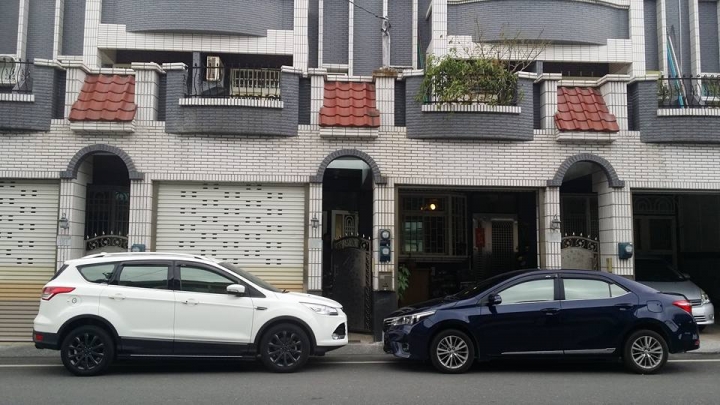 遲來半年的開箱 KUGA CG + 窮人的低調升級歷程 文+圖 有點多