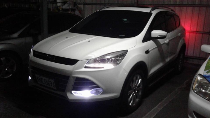 遲來半年的開箱 KUGA CG + 窮人的低調升級歷程 文+圖 有點多