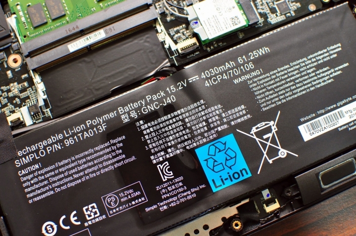 GIGABYTE P34K V7,搭配GTX1050 TI,讓效能持平桌機