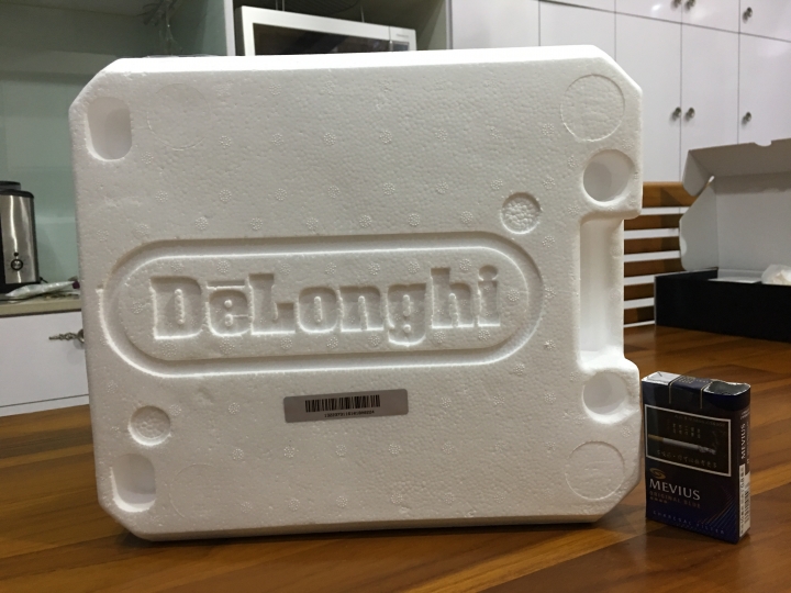 迪朗奇 Delonghi ESAM 6900 開箱