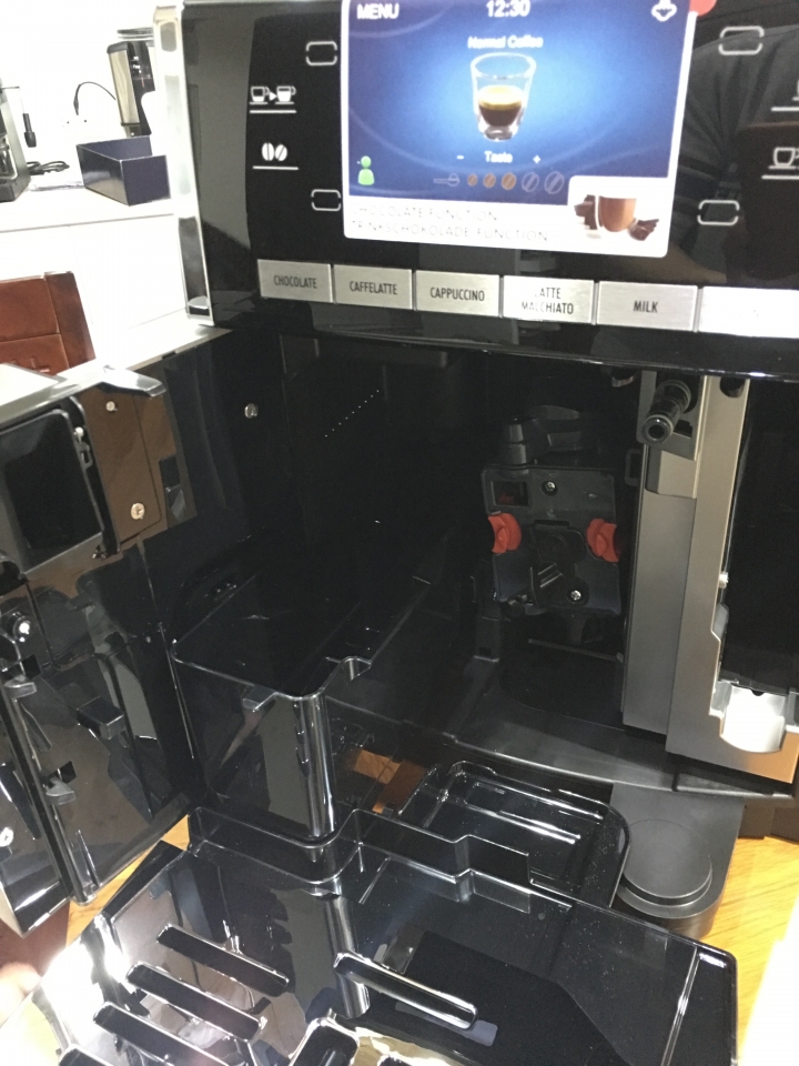 迪朗奇 Delonghi ESAM 6900 開箱