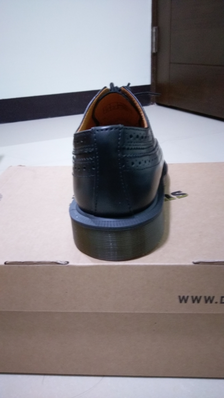 不專業開春好禮: Dr.Martens 3989