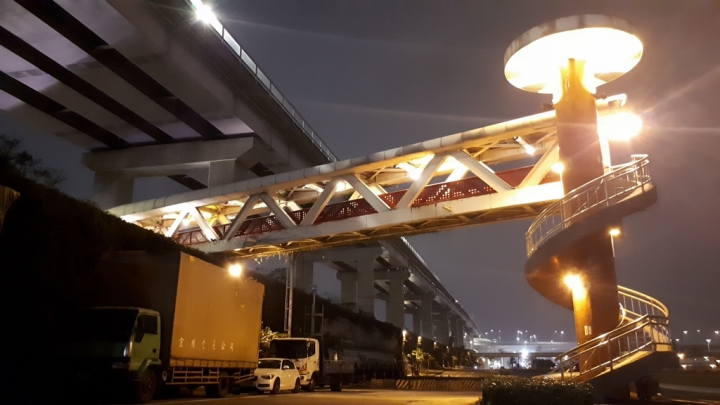 Samsung Galaxy A7(2017)讓你感受旗艦機種的威~顯