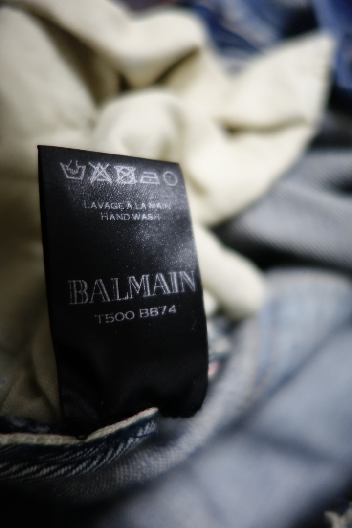 [分享] Balmain 18cm BLUE PAINTED  &  16cm BLACK WASHED DISTRESSED BIKER JEANS