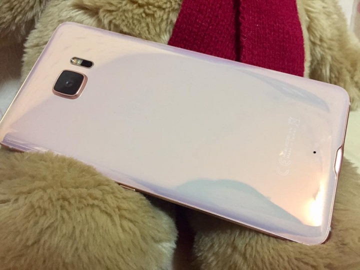 粉紅HTC U Ultra熊開箱......自拍+拍照分享