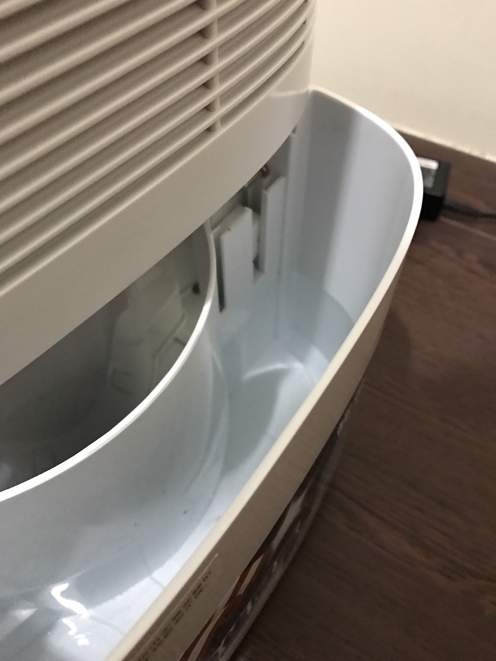 惠而浦六公升除濕機-WDEM12W 簡單開箱