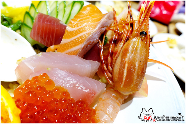 【新竹】魚町丼飯(東大店),CP高平價消費料多食材鮮美又好吃,值得再訪的口袋名單,平日用餐小雀幸天婦羅第二份只要,不點實在對不起自己,錯過你就藍瘦香菇了