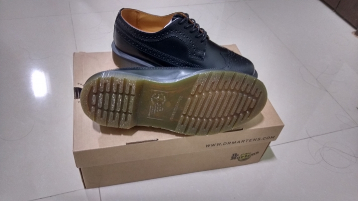 不專業開春好禮: Dr.Martens 3989