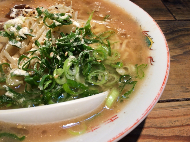 【美食。食記】東京 池袋 湯鮮濃厚 麵香十足 熊本玉名ラーメン 拉麵王嚴選拉麵 拉麵 石神秀幸