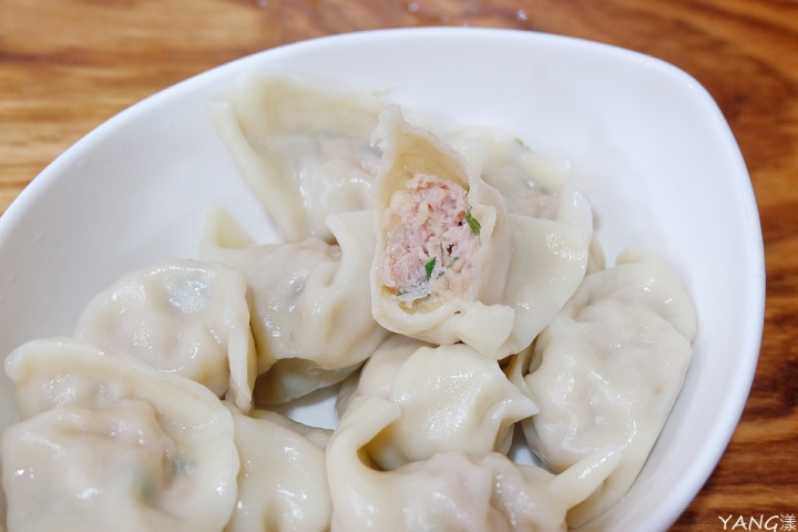 【晴光市場】牛棚牛肉麵,晴光市場人氣名店