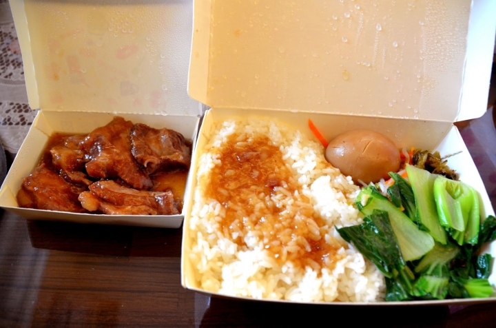 台中食記,北屯區【老向的店】,超人氣小吃,餐點超多元,必訪神店