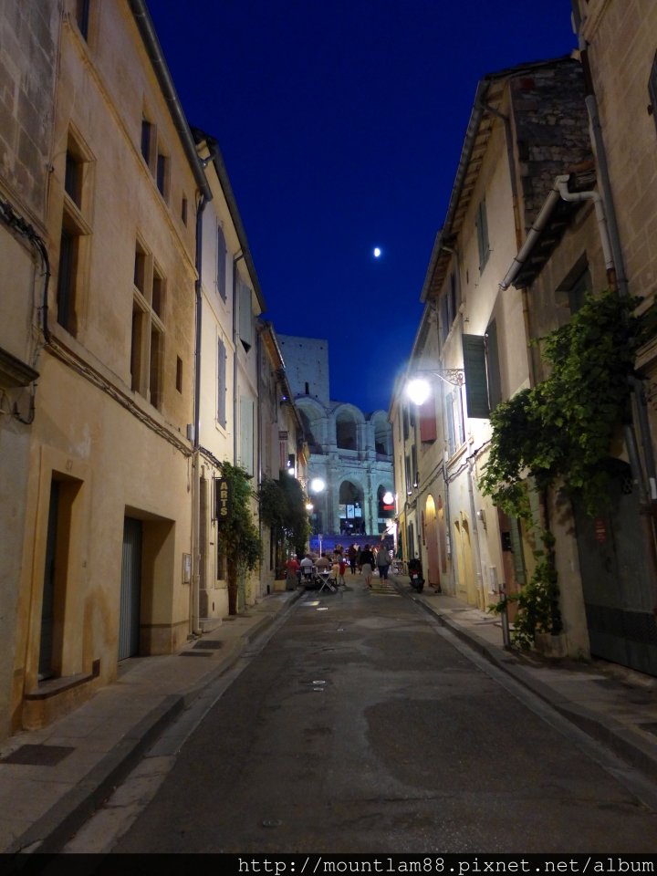 Arles【亞爾】南法小鎮自由行(4) - 亞爾勒古城