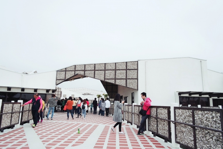 【台南安南】『台江國家公園管理處』私房景點♡台南好好拍特色遊客中心,鹹鹹海水與水上高腳白屋│IG 最新打卡拍照熱門景點