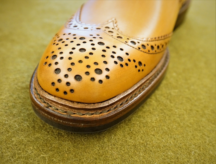 英系手工鞋 Loake Thirsk rubber-soled brogue Chelsea boot 初體驗....
