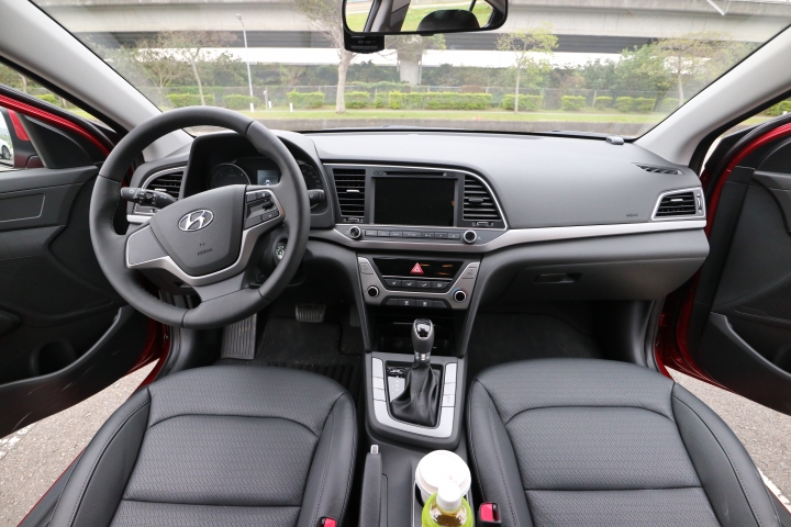 NEW Elantra 1.6柴油交車開箱