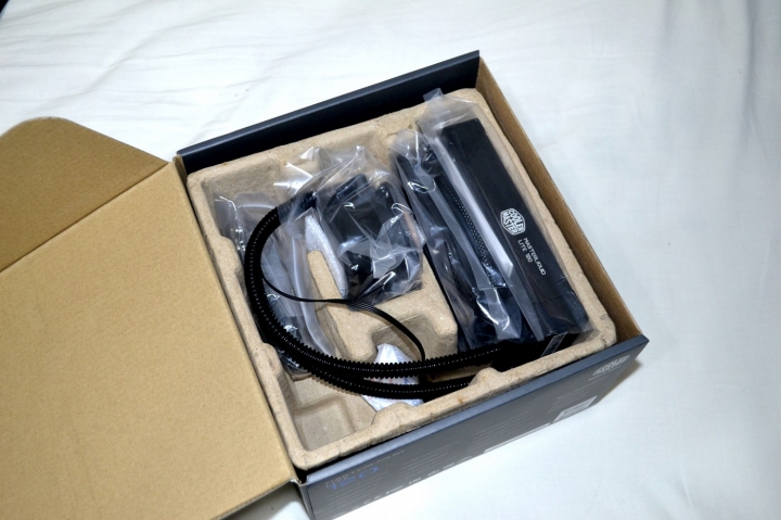 安裝簡易 平價高效 Cooler Master MasterLiquid Lite 120一體式水冷散熱器評測