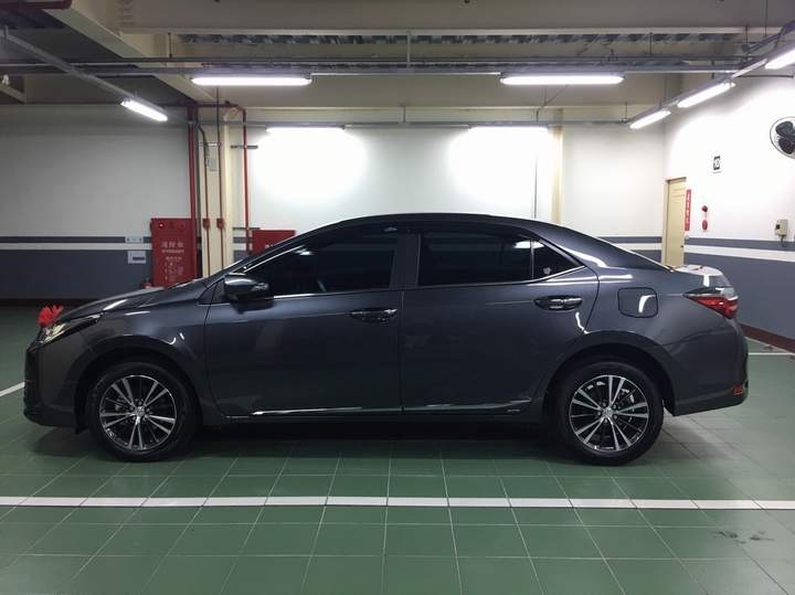 (3/7更新)已交車附圖文~2017 altis 豪華版 現在的價位???