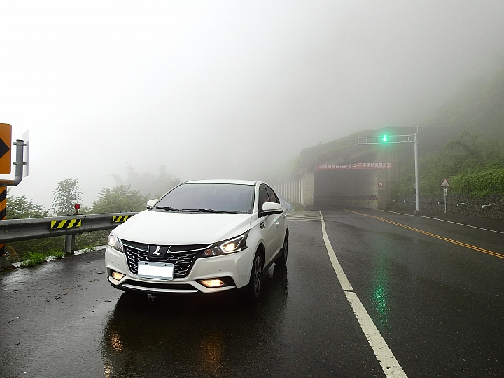 開著Luxgen S3常常上阿里山,MPV也一樣,好開嘛!