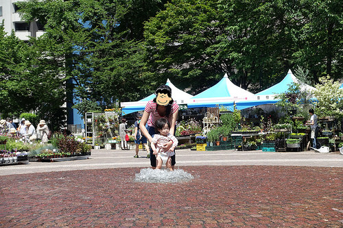 【2016北海道親子行】札幌市區景點。大通公園&札幌電視塔~溜小孩最佳去處