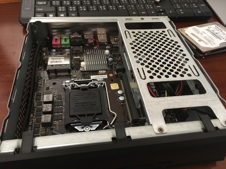 電腦組裝分享 Msi ProBox23 遲來的開箱 圖炸多