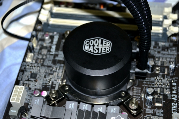 安裝簡易 平價高效 Cooler Master MasterLiquid Lite 120一體式水冷散熱器評測