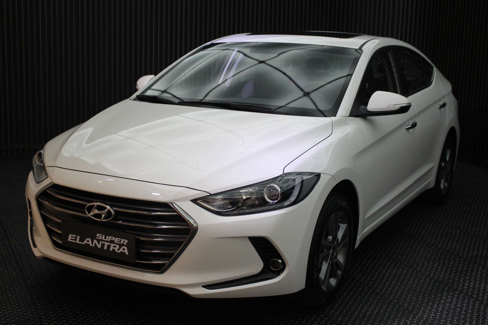 (6色全發+特仕版)「洗鍊歐風 超級進化」Hyundai Super Elnatra 試駕體驗分享