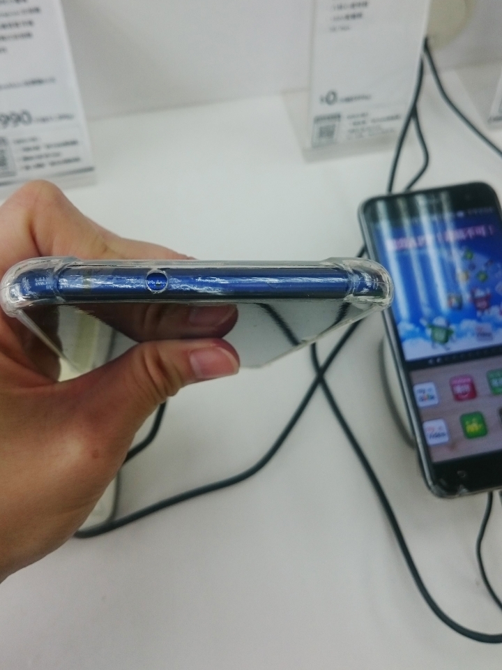 HTC U Ultra 和 Galaxy C9 Pro 用過的人會推薦嗎?
