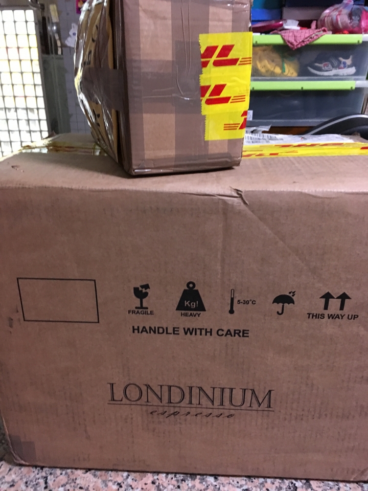 我的第二台拉霸機 LONDINIUM R ~~~ 開箱