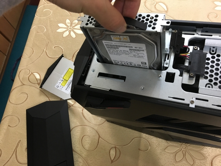 微星 MSI Aegis X3 不專業開箱評測文