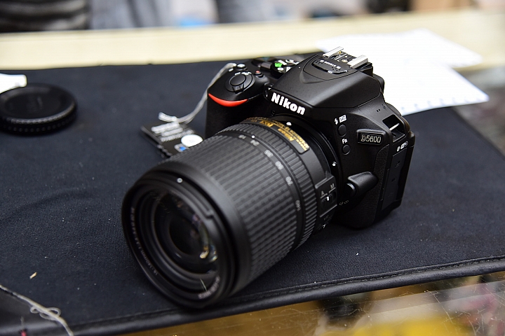 花25元,寫了Nikon D5600的開箱文。