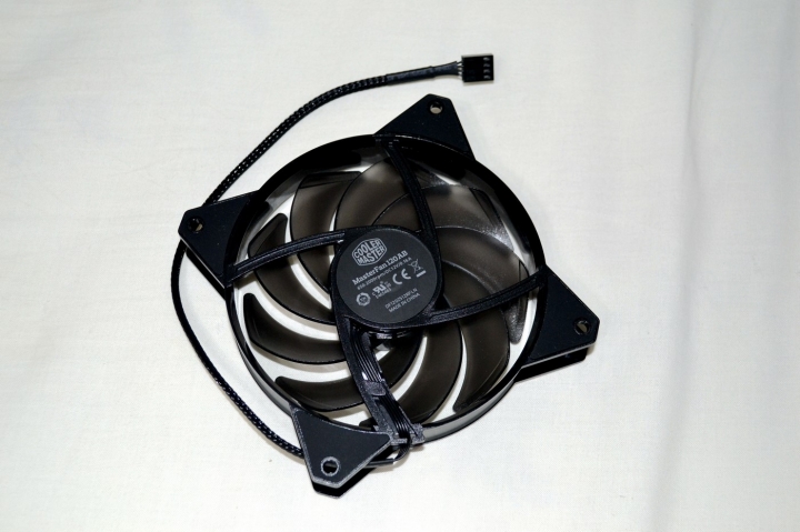 安裝簡易 平價高效 Cooler Master MasterLiquid Lite 120一體式水冷散熱器評測