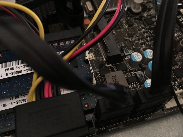 電腦組裝分享 Msi ProBox23 遲來的開箱 圖炸多