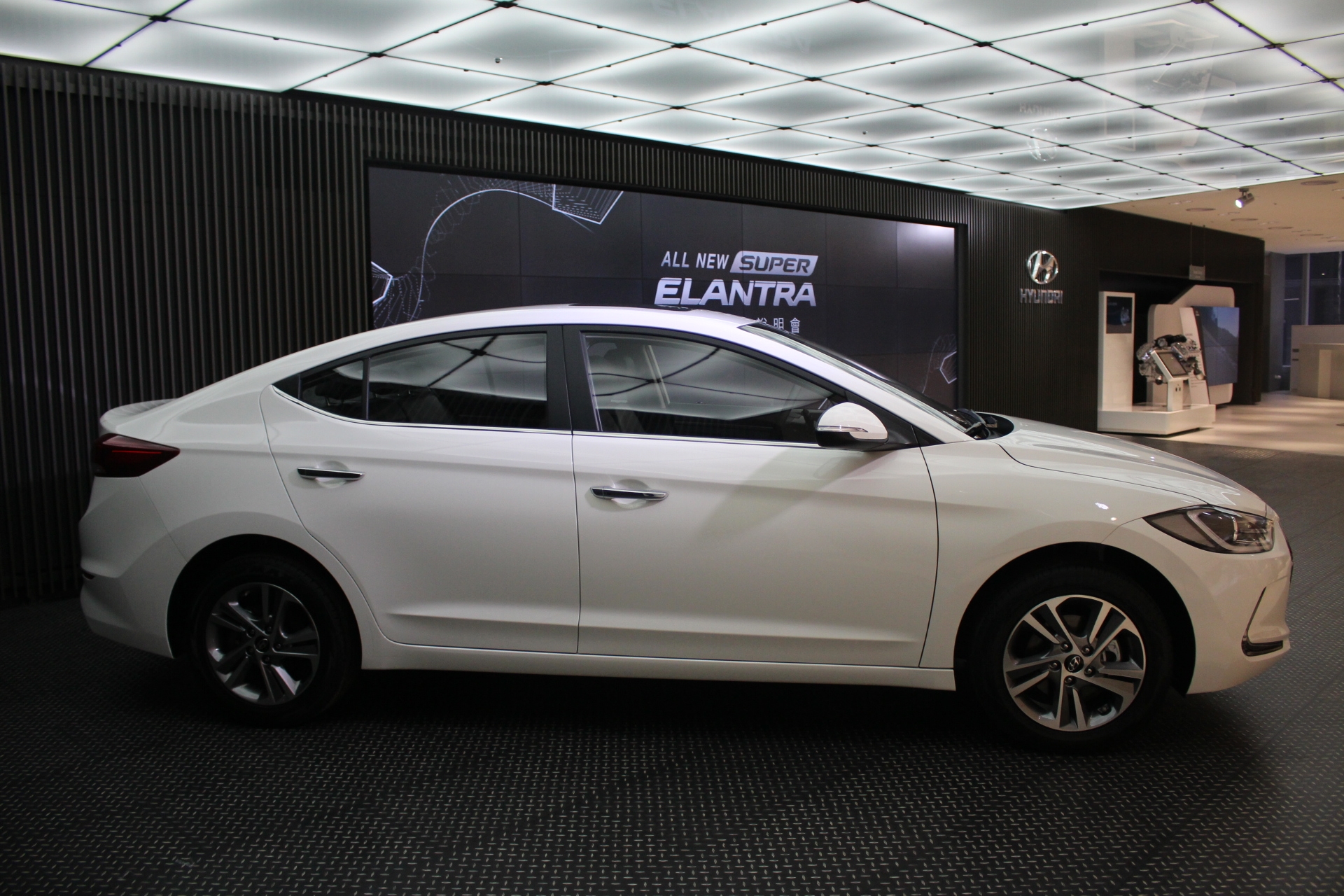 (6色全發+特仕版)「洗鍊歐風 超級進化」Hyundai Super Elnatra 試駕體驗分享