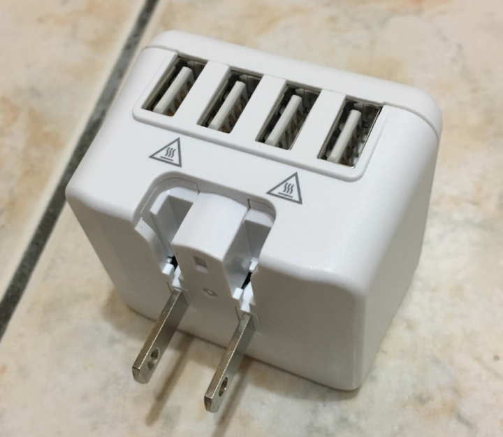 多輸出充電器開箱分享