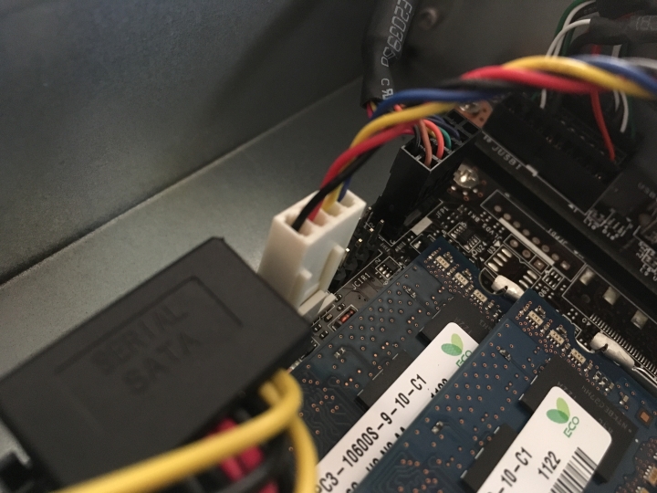 電腦組裝分享 Msi ProBox23 遲來的開箱 圖炸多