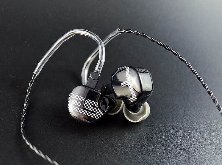 【北極熊開箱】綺麗的清透感 - EarSonics ES3