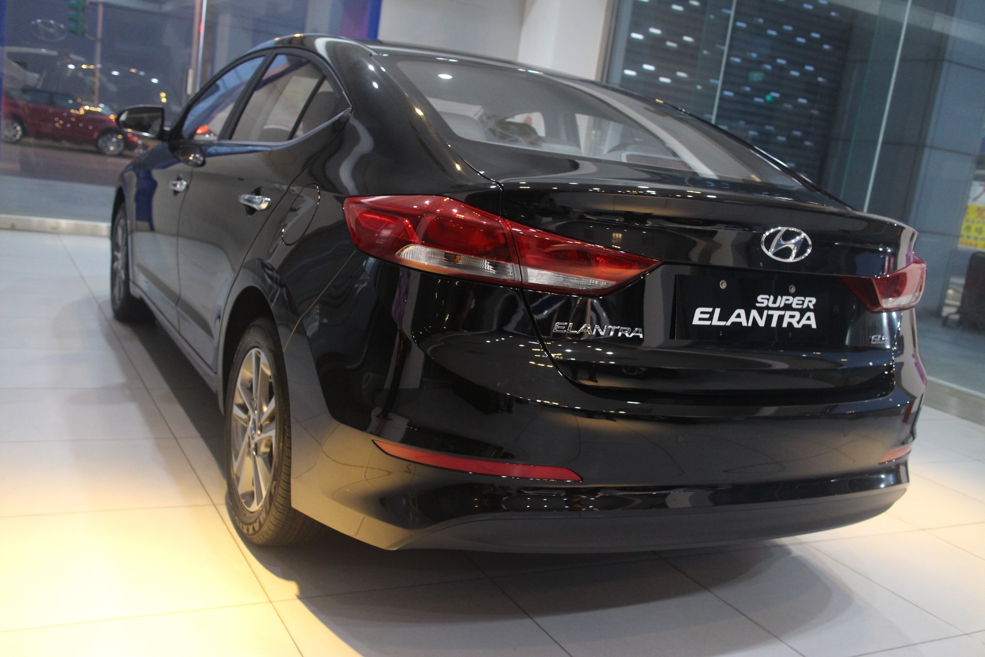 (6色全發+特仕版)「洗鍊歐風 超級進化」Hyundai Super Elnatra 試駕體驗分享