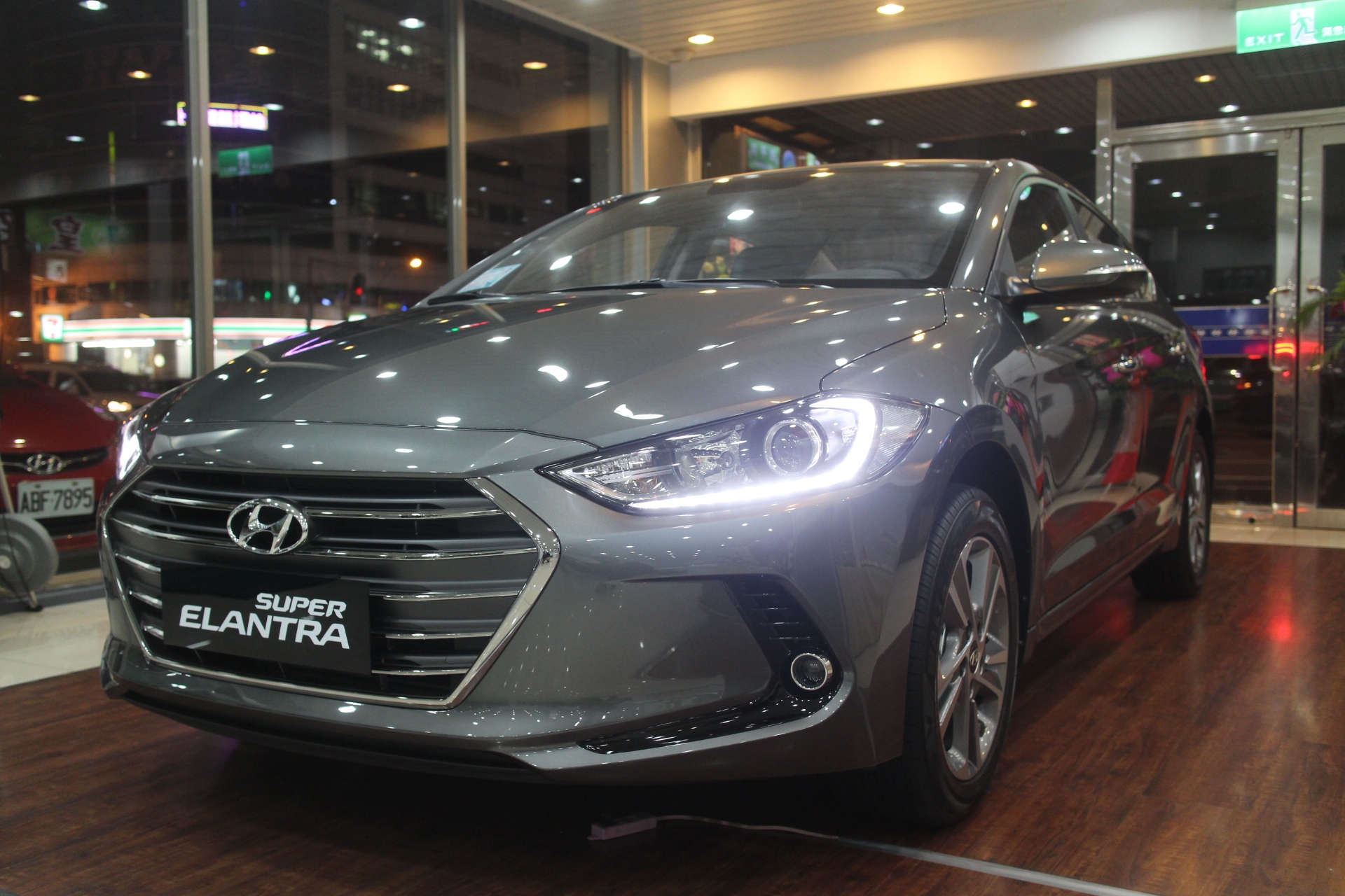 (6色全發+特仕版)「洗鍊歐風 超級進化」Hyundai Super Elnatra 試駕體驗分享